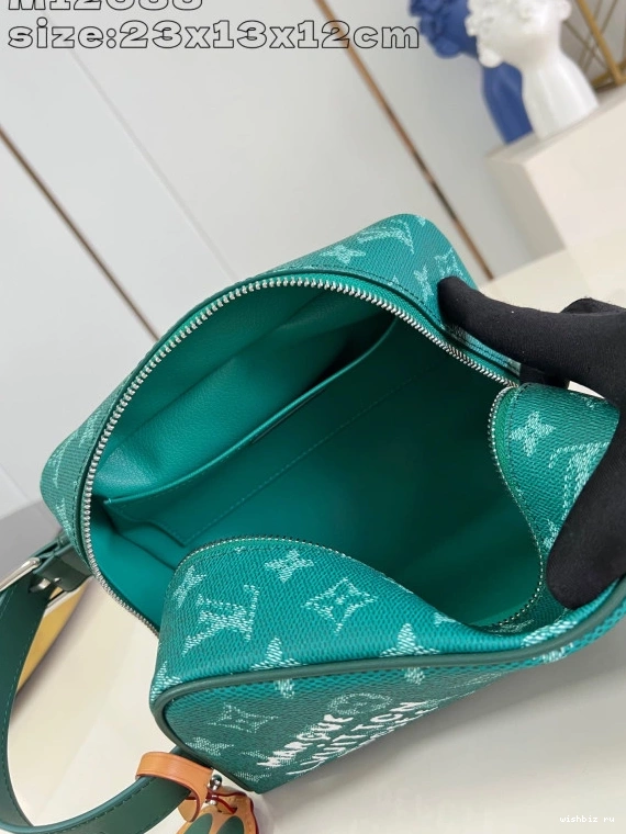 WIS bag-23*13*12CM DOPP VUITTON LOCKER KIT LOUIS 0713
